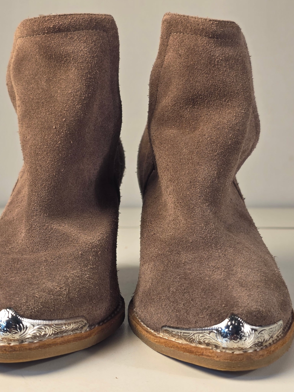 Jeffrey Campbell Cromwell Tan Taupe Suede Western Ankle Boots Silver Toe 7.5